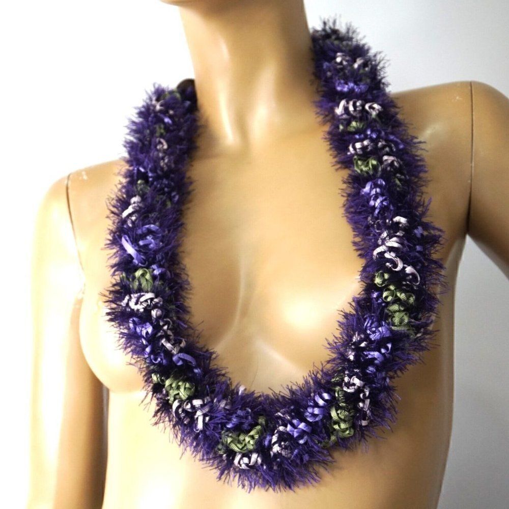 Hawaiian Lei Green Purple Eyelash Yarn Tie-Ribbon w Faux Kukui Nut 34"